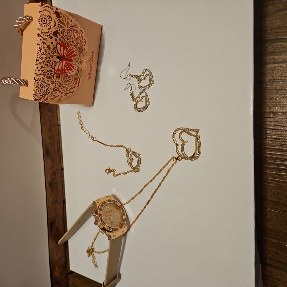 Heart shaped set